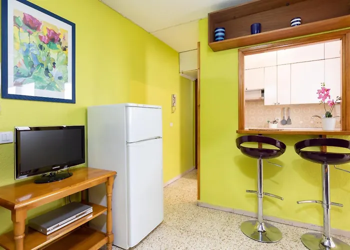 Eden Cozy Urban Escape